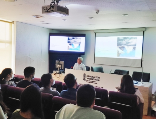 El Hospital de la Ribera acoge una clase magistral del prestigioso radiólogo Eugene McNally